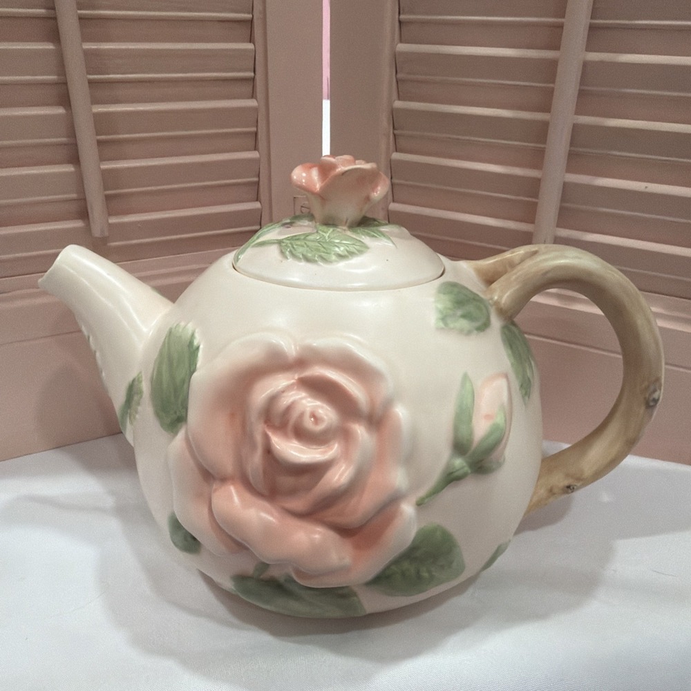 Beautiful VINTAGE FITZ AND FLOYD BLUSHING ROSE TEAPOT 1987 JAPAN 48 OZ